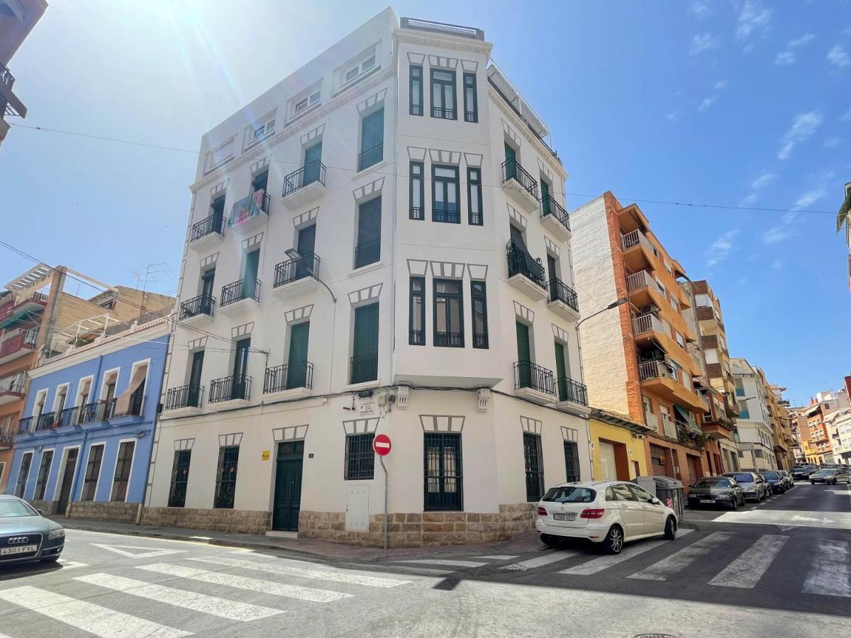 Enamorate De Su Luz Y Encanto Al Lado Del Centro Apartament *